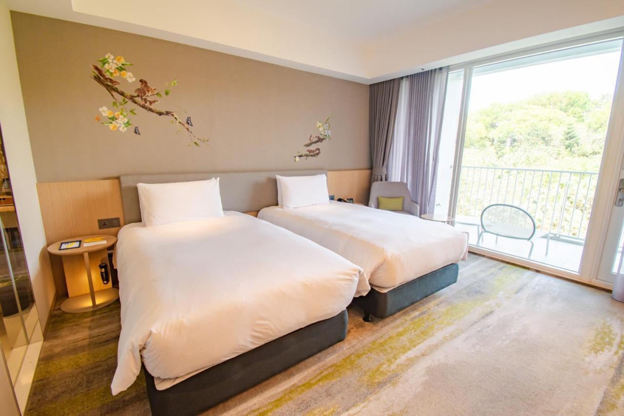 Golden Tulip Fab Hotel New Taipei Тамсуи Екстериор снимка