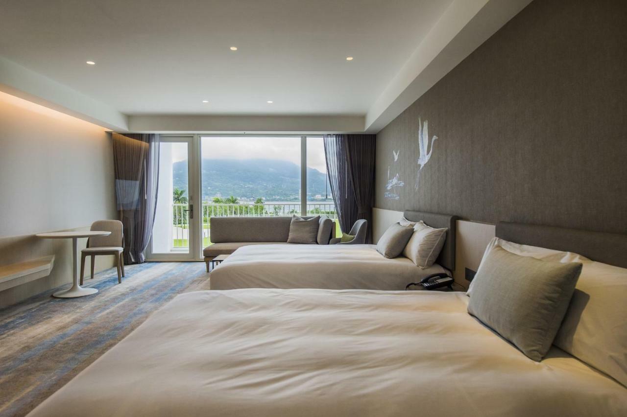 Golden Tulip Fab Hotel New Taipei Тамсуи Екстериор снимка