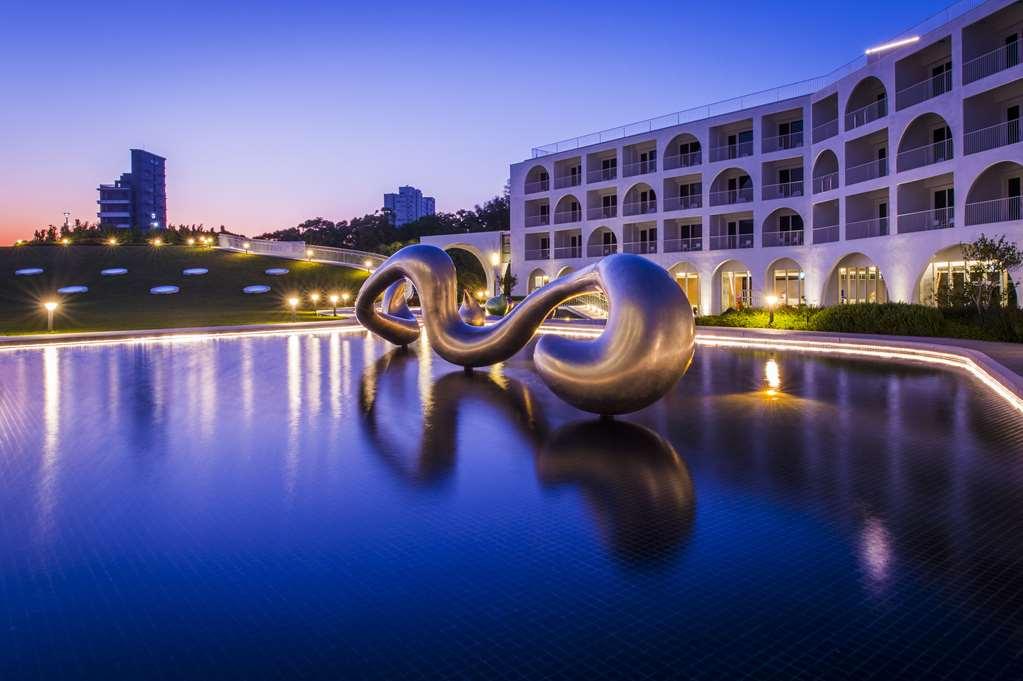 Golden Tulip Fab Hotel New Taipei Тамсуи Екстериор снимка