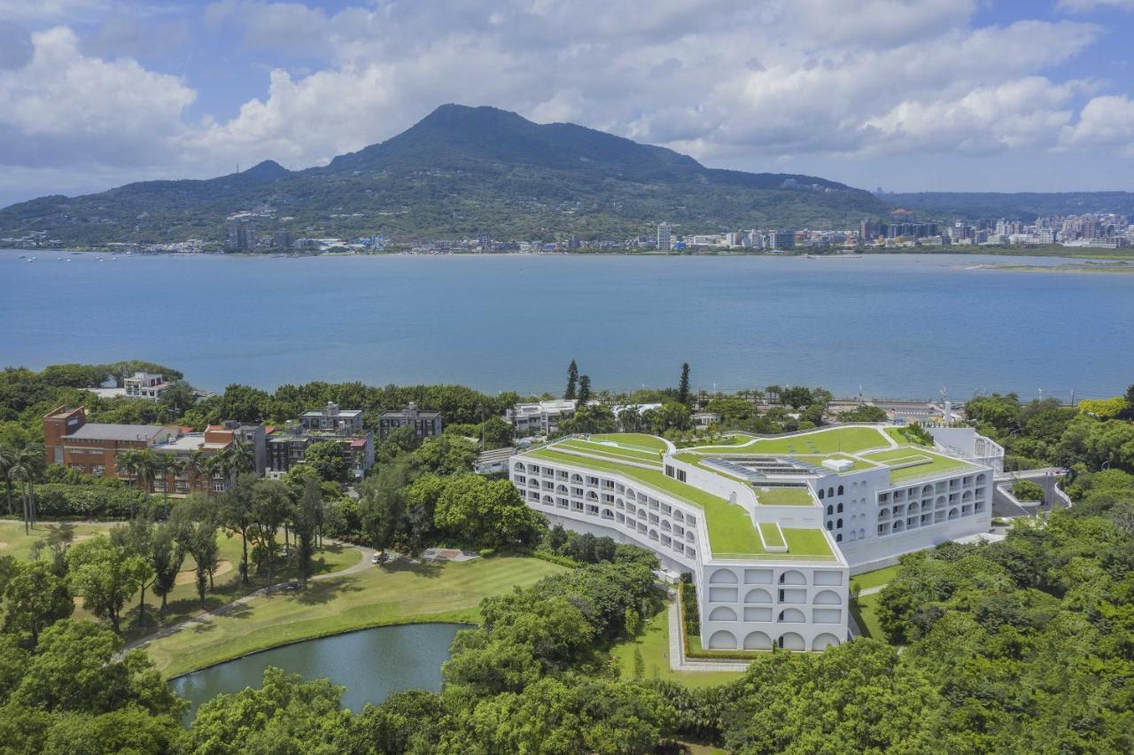 Golden Tulip Fab Hotel New Taipei Тамсуи Екстериор снимка